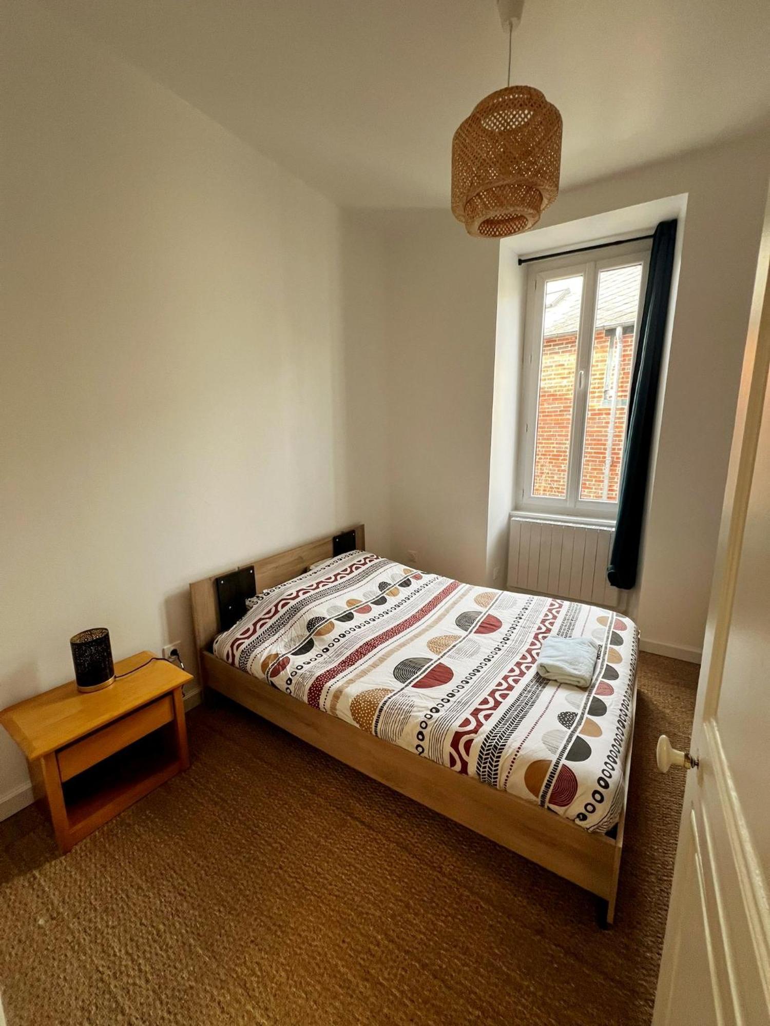 Appartement T2 Avec Terrasse Proche Cathedrale Bourges Exterior foto
